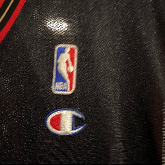 Vintage Champion Philadelphia Sixers Custom Painted Throwback Basketball Jersey - Picture 3 of 5